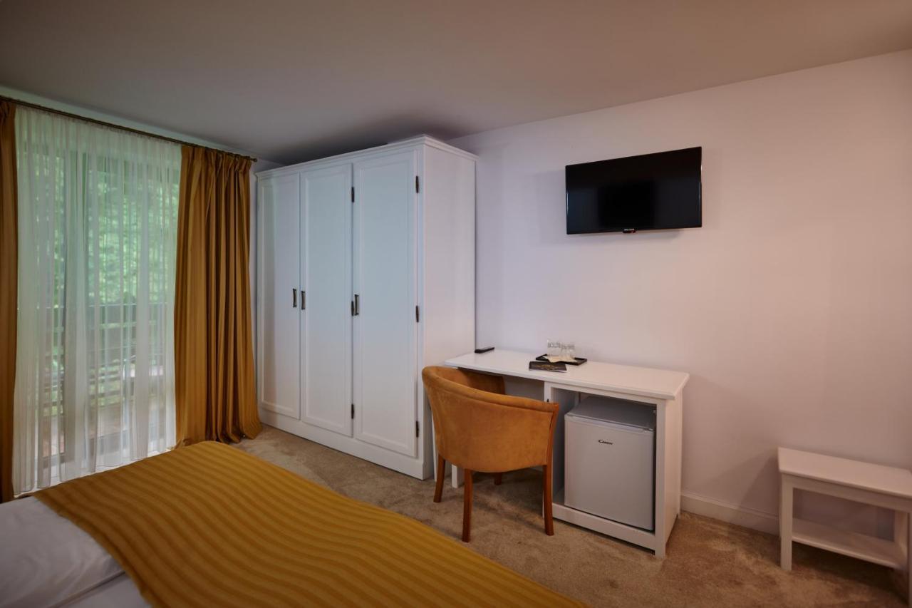 Hotel & Restaurant Sofia Сучевица Экстерьер фото