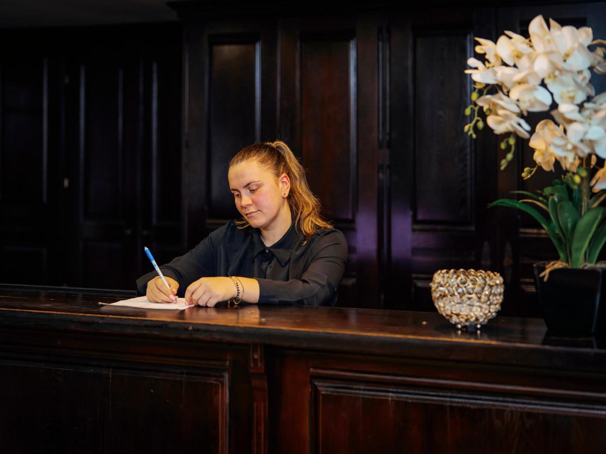 Hotel & Restaurant Sofia Сучевица Экстерьер фото
